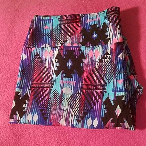 NWOT Super Soft Cropped Leggings! - Picture 4 of 5